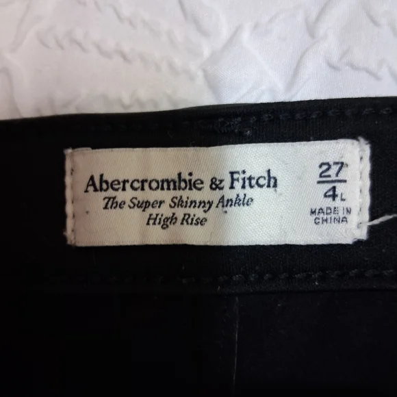 Abercrombie & Fitch Women's High Rise Black Jeans Size 27 - Picture 2 of 16